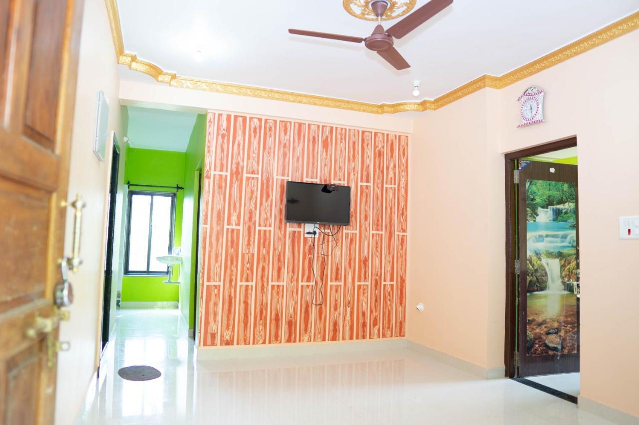 Dhanashree Riverview Hotel Corgao Room photo